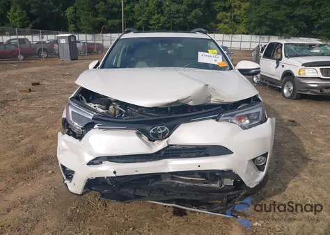 2017 Toyota Rav4 Limited z USA, uszkodzony, nr VIN JTMYFREV5HJ720426